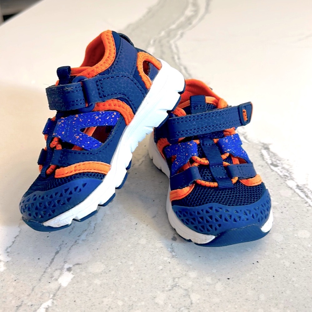 Stride Rite Made 2 Play Wade Baby Sneaker Sandal, Size 5M, Blue and Orange